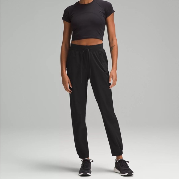 lululemon athletica Pants - Lululemon black license to train high rise pant NEW